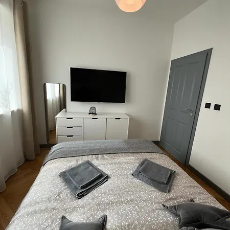 Slunecny Apartman *